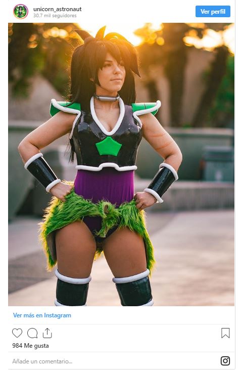 Broly cosplay mujer