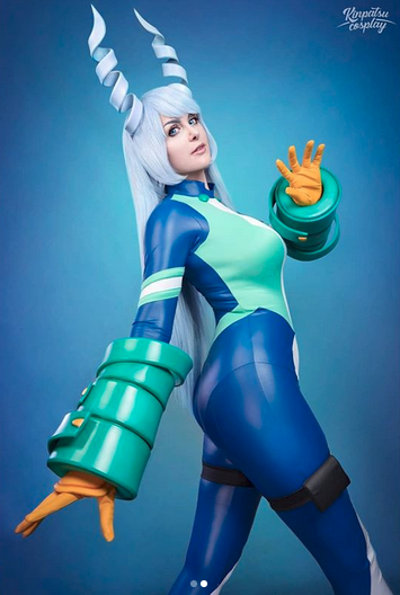 Nejire Hado de My Hero Academia cobra vida con este cosplay