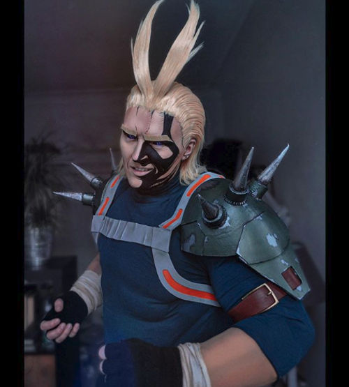Este cosplay de All Might de My Hero Academia nos muestra su lado de “villano”