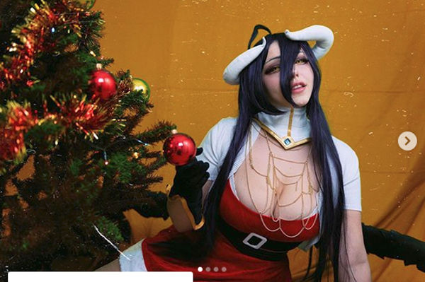 Hasta Albedo de Overlord festeja la Navidad