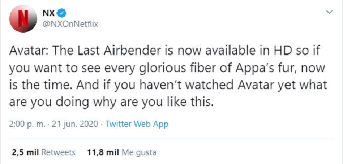 Captura de pantalla e un tweet que confirma la llegada de Avatar HD a Netflix
