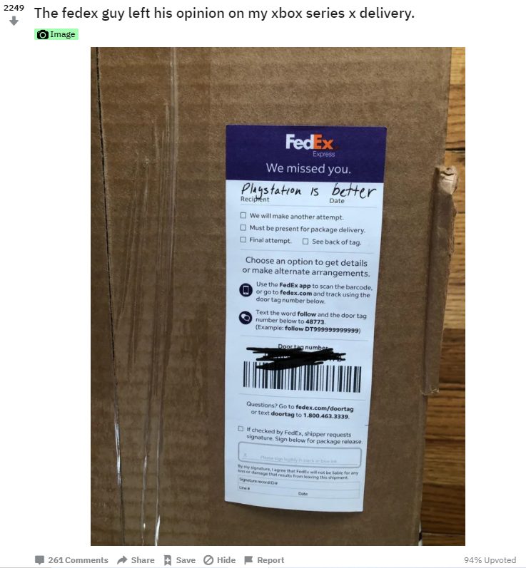 Playstation es mejor que xbox según empleado de FedEx.